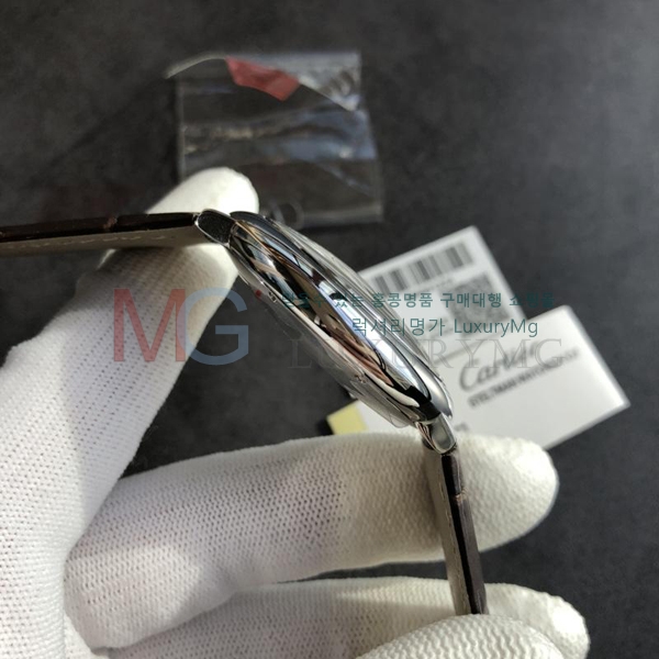 ��쿡 �߷պ��� �ð� ���� 42mm FM857111-1