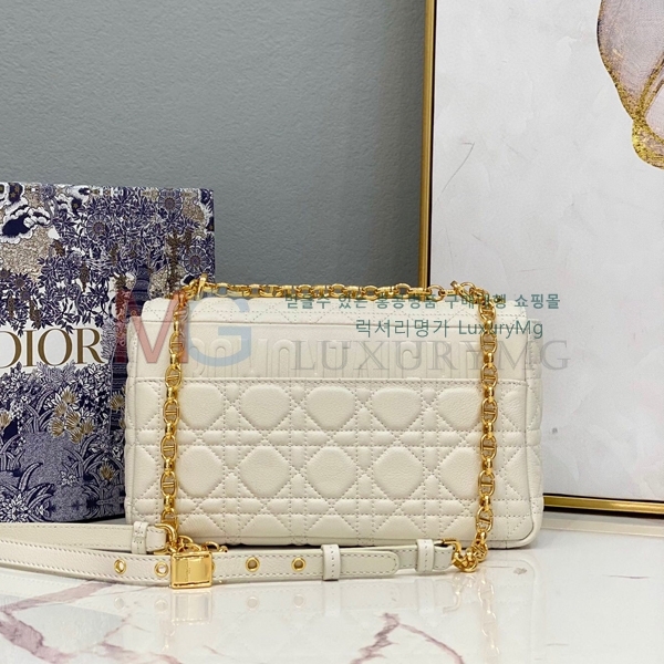 ũ������ ��� ī�ι� M9242-A-6