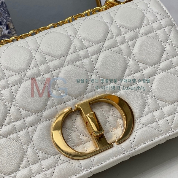 ũ������ ��� ī�ι� M9242-A-6