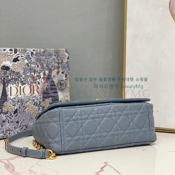 ũ������ ��� ī�ι� M9242-A-7