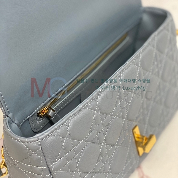 ũ������ ��� ī�ι� M9242-A-7