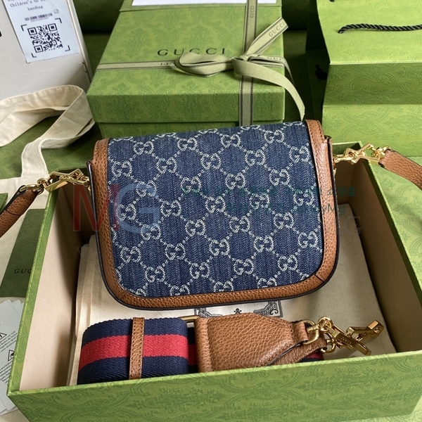 ���� Ȧ���� ����� �̴� 658574-A1-1