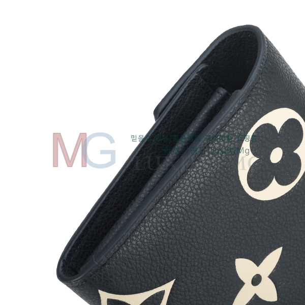 ���̺��� ���׷� ������ M80495-A-2