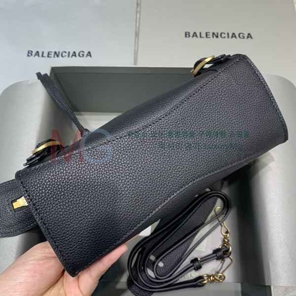 �߷��þư� �׿� Ŭ���� �̴� ��Ƽ�� 638512-A-3