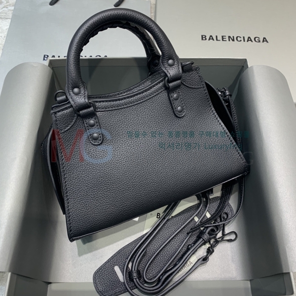�߷��þư� �׿� Ŭ���� �̴� ��Ƽ�� 638512-A-2