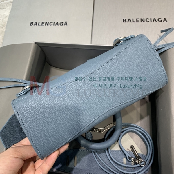 �߷��þư� �׿� Ŭ���� �̴� ��Ƽ�� 638512-A-5