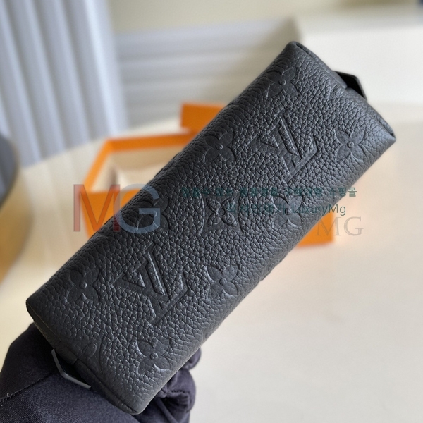 ���̺��� �ڽ���ƽ ���׷� �Ŀ�ġ M47515-A-1
