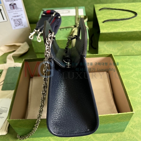 ���� ���ǵ�� �� ���� ��Ʈ�� 693724-A-1