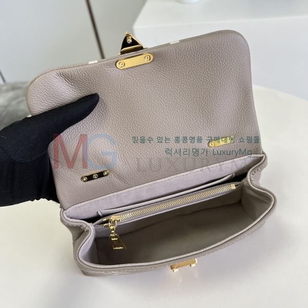 ���̺��� �������� ���鷻 BB �ڵ�� M46012