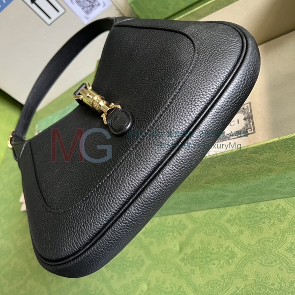 ���� ��Ű ���� ȣ���� 636709-A11-1