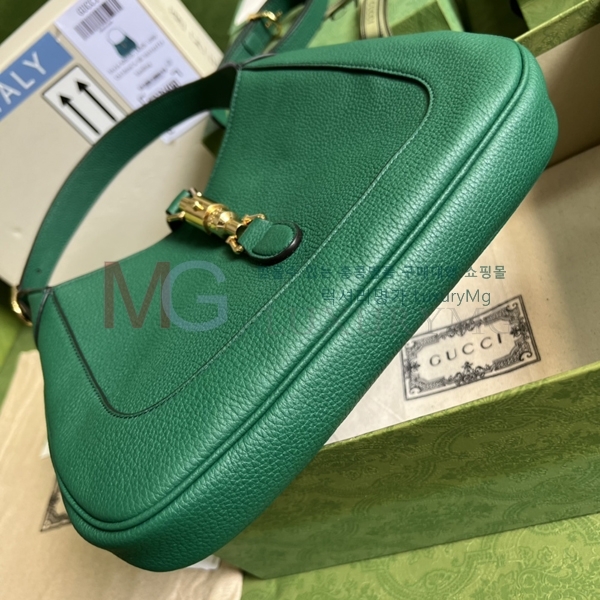 ���� ��Ű ���� ȣ���� 636709-A11-4