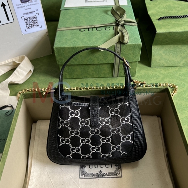 ���� ��Ű ���� ȣ���� 677027-A-1