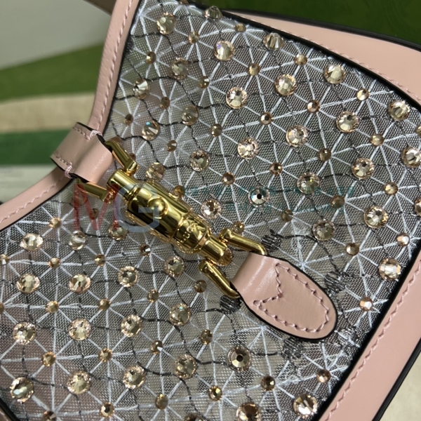 ���� ��Ű ���� ȣ���� 677027-A-2