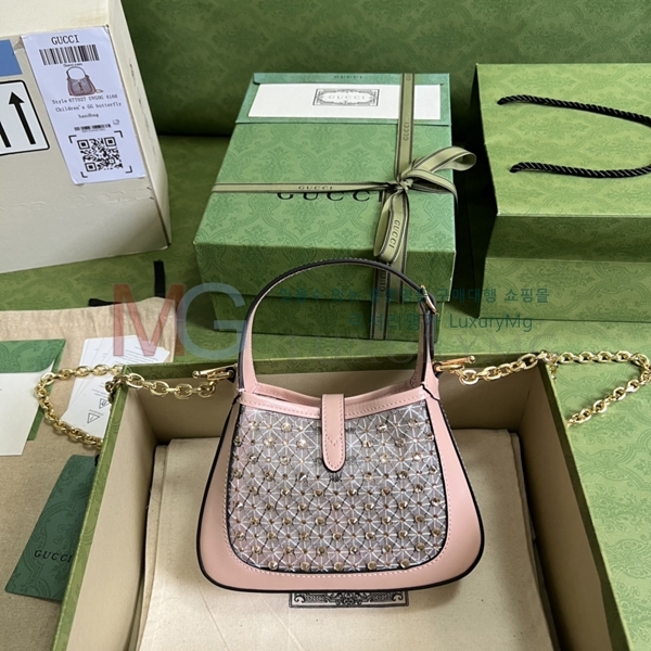 ���� ��Ű ���� ȣ���� 677027-A-2