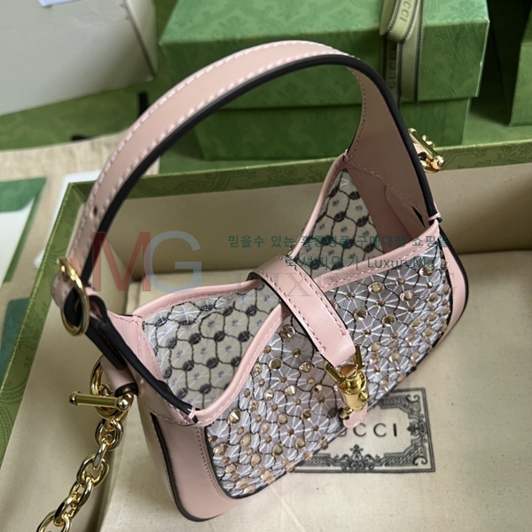 ���� ��Ű ���� ȣ���� 677027-A-2