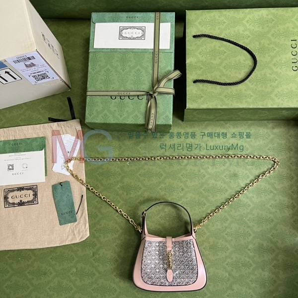���� ��Ű ���� ȣ���� 677027-A-2