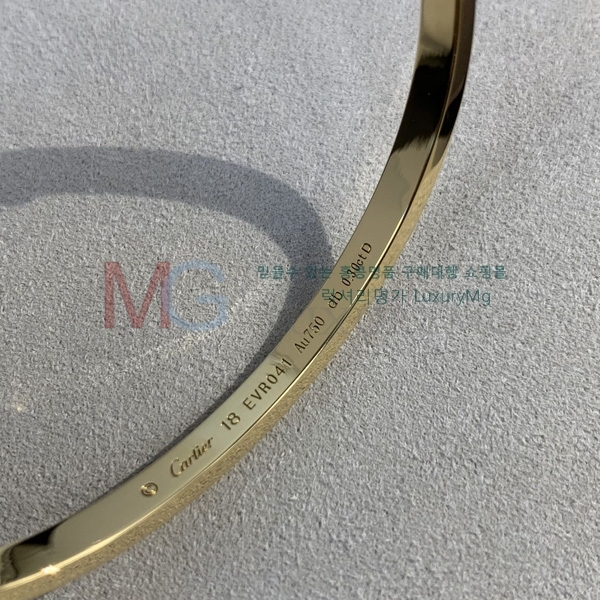��쿡 ���� ť������ CA55070-1