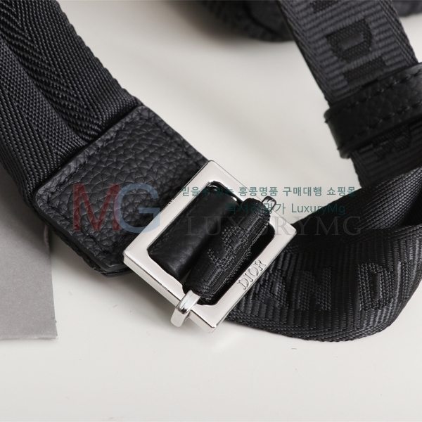 ��� ���̴� ���� 1VOBA095-A-2