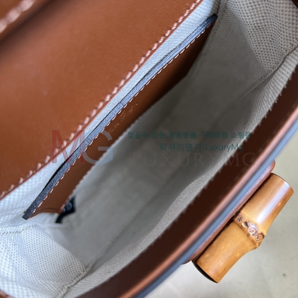 ���� ��� �̴� �ڵ�� 702106-A-4