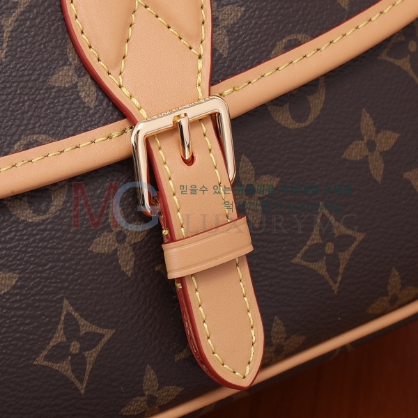 ���̺��� ���׷� ���̾� ũ�ν��� M45985