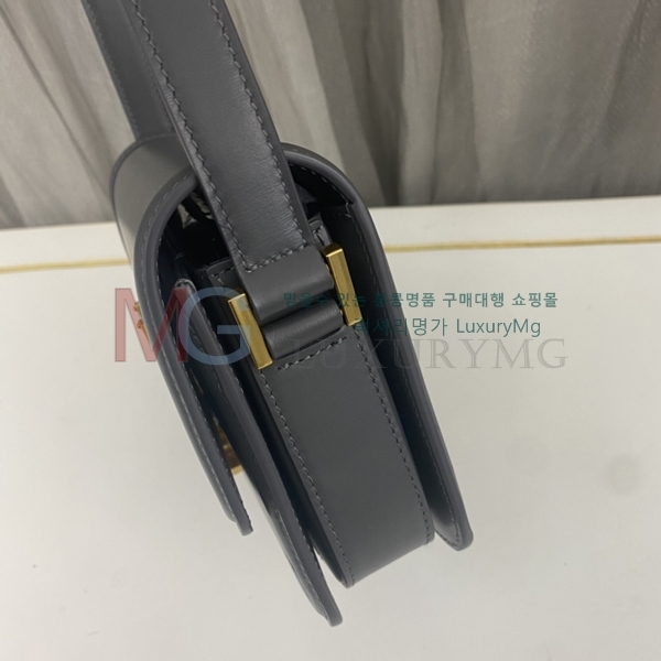 ���ζ� ���丮�� ��ÿ�� 634306-A-2