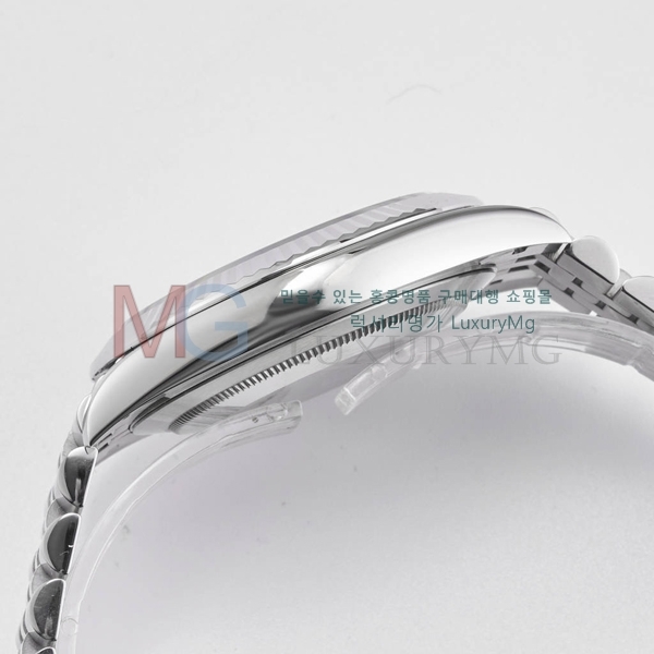 �ѷ��� ���̽��� ��������Ʈ 41mm RM5970-1