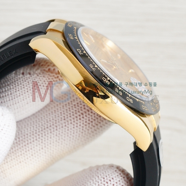 �η��� �ڽ���׷��� �����䳪 �ð� C45702-8