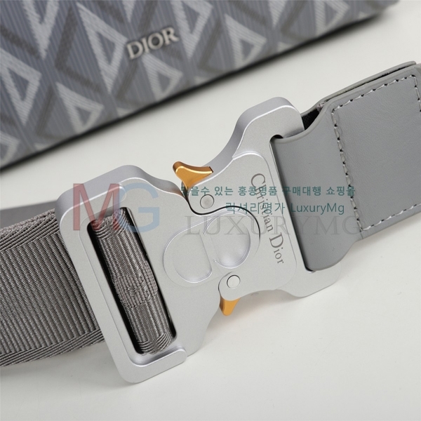 ��� ũ�ν��� BBC58925-1
