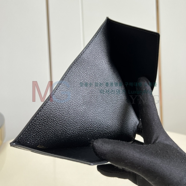 ���̺��� ���� ���̽� M46290