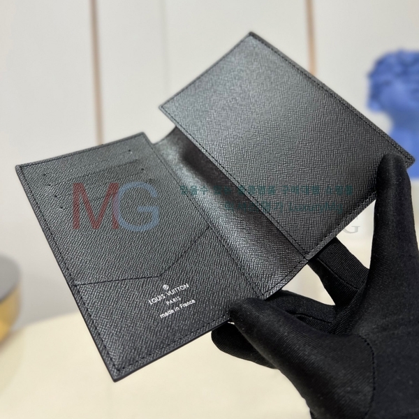 ���̺��� ���� ���̽� M64596-A-2