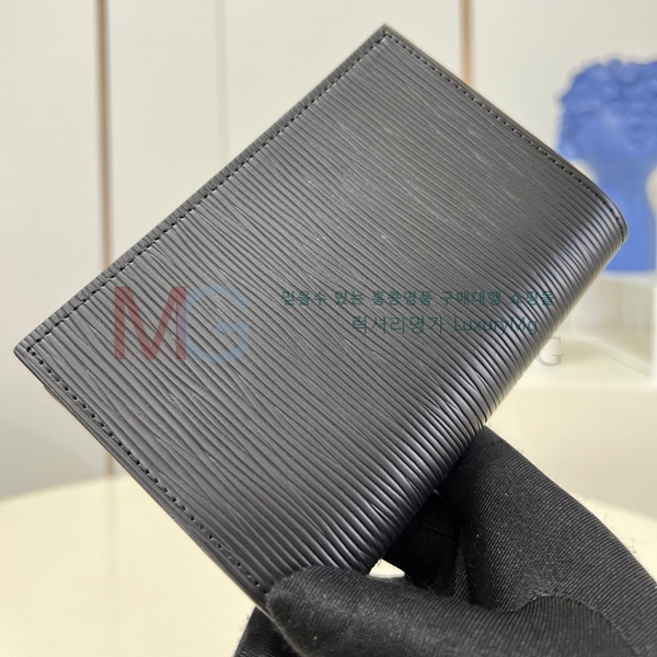 ���̺��� ���� ���̽� M64596-A-1