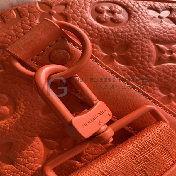 ���̺��� Ű�� �ݵѸ��� 50 ���డ�� M20963-A-1