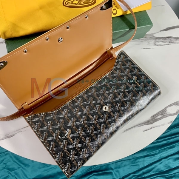 ���ߵ� ����ī���� Ŭ��ġ�� GY33501-A-4