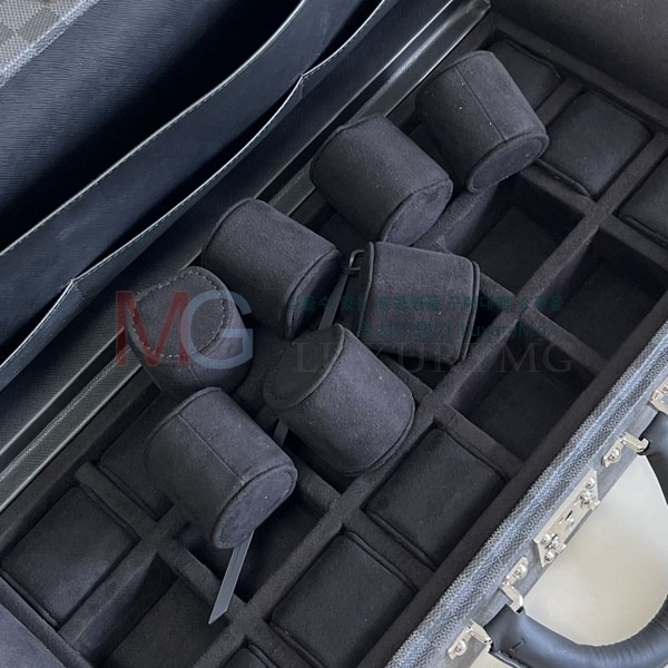 ���̺��� 18�� ������ ��Ʈ�� ��Ŭ���� ��ġ���̽� M202060
