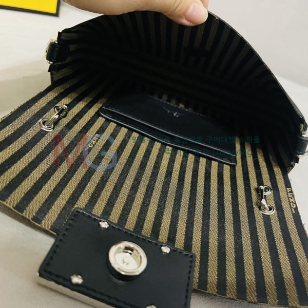 ��� ��Ƽ�� �ٰ�Ʈ�� 05591-A-1