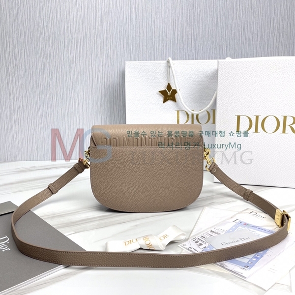 ��� �ٺ�� BOBBY �̵�� 92765-A-5