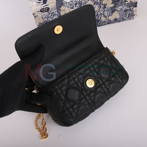 ��� ī�� ũ�ν��� 606210-A-1