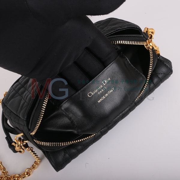 ��� ī�� ũ�ν��� 606210-A-1