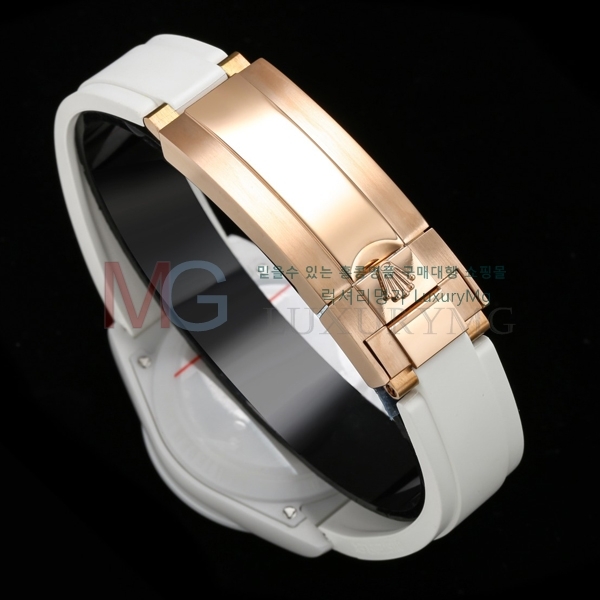 �η��� �����䳪 �ڽ���׷��� AET �ð� VR210870-2 40MM