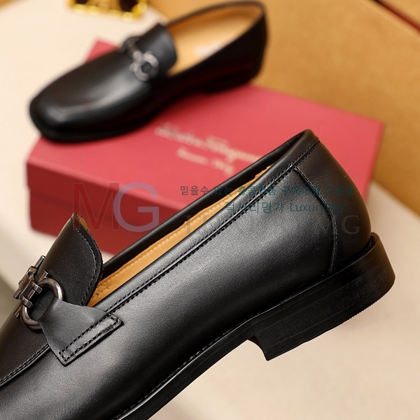 ��󰡸� ���� 550999-1