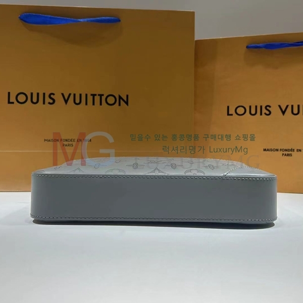 ���̺��� ����޽��� �׷��� M46104