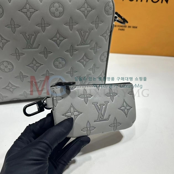 ���̺��� ����޽��� �׷��� M46104