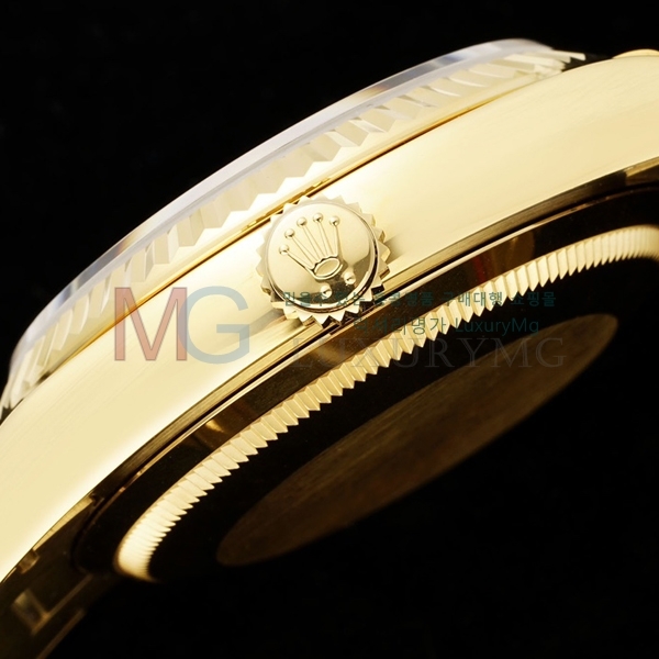 �η��� ���̵���Ʈ ���̽��� �ð� V904660-8 36MM