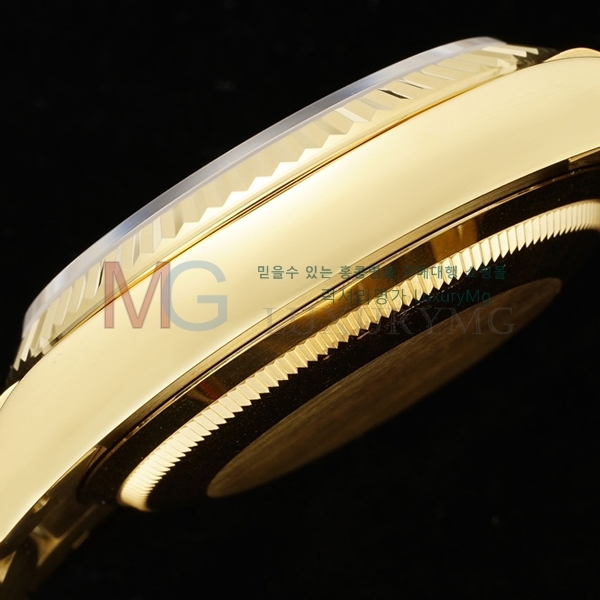 �η��� ���̵���Ʈ ���̽��� �ð� V904660-8 36MM