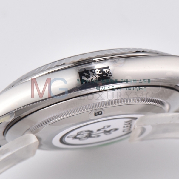 �η��� ���̽��� ��������Ʈ �ð� C126334-8 41MM