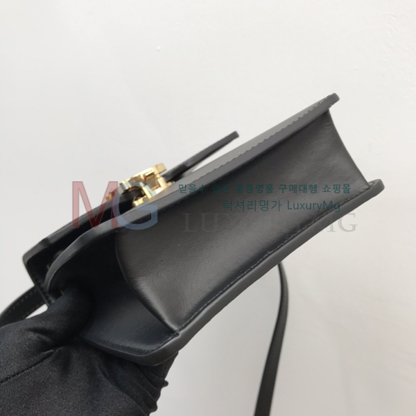 ������ ���� �κ�� 80302211-A-4