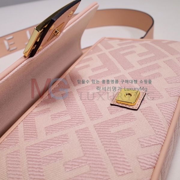 ��� FF �ٰ�Ʈ�� F8601-A-1