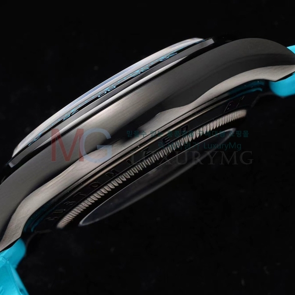 �η��� �����䳪 �ð� GT413000-3