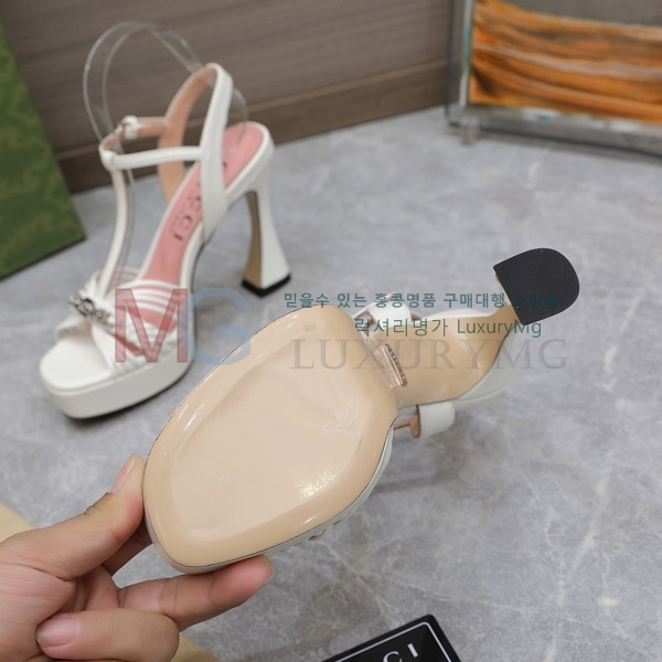 ���� �̵��� GG854220-1