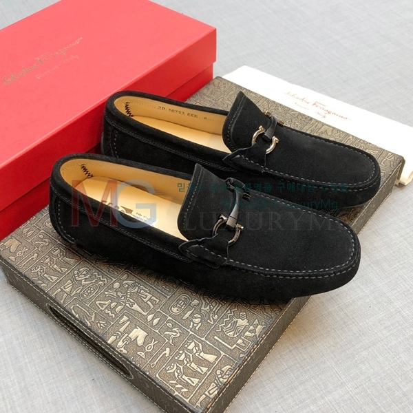 ��󰡸� ���� FO56620